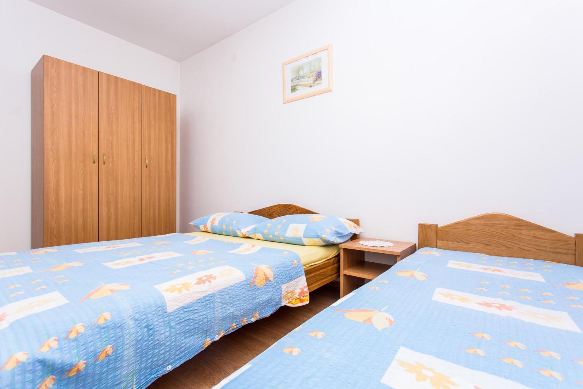 Apartman Justinic Šilo Habitación foto